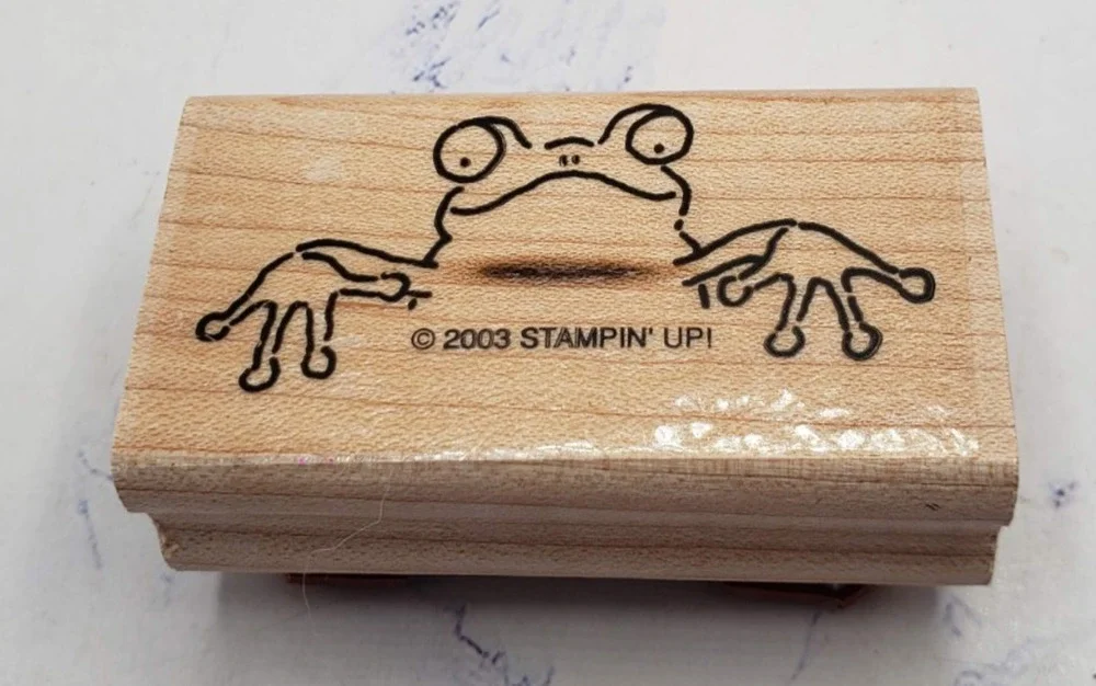 Stampin Up Peeking Happy Frog Wood Mounted Rubber Stamp
